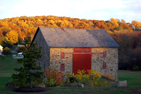 Autumnal PA barn scene